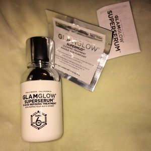 GLAMGLOW Other - GLAMGLOW super serum GLAMGLOW Other - GLAMGLOW super serum